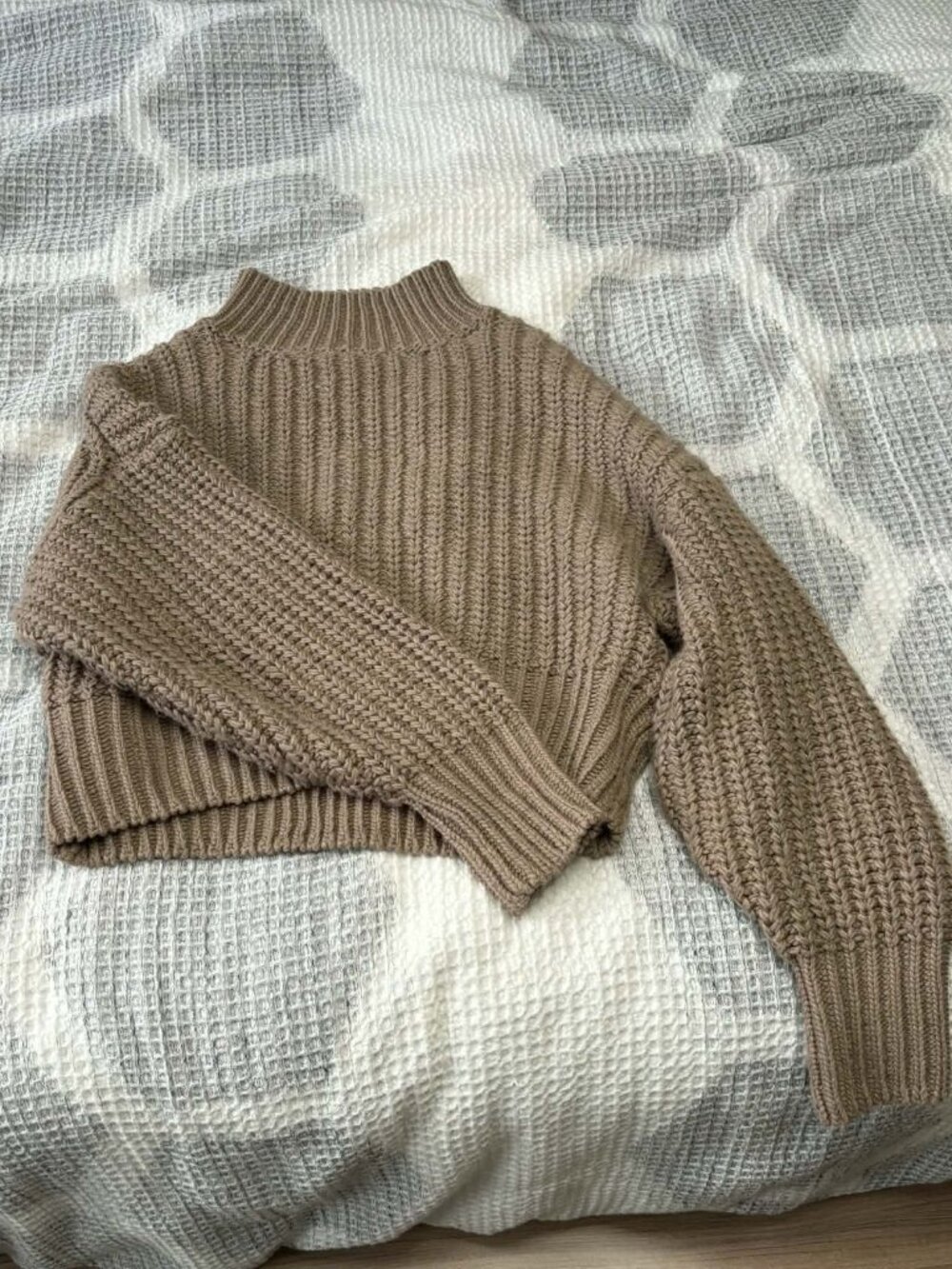 Brown H & M Big And Loose Fit Sweater Size M